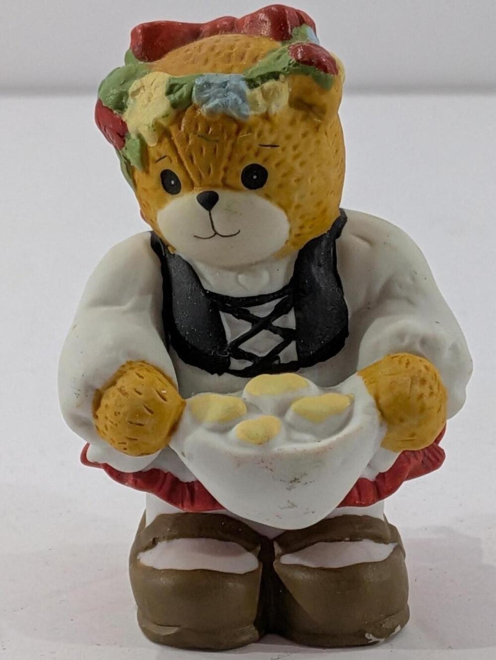 Vintage 1991 Lucy Rigg Enesco Fairy Tales Gretel Bear Flower Crown Porcelain